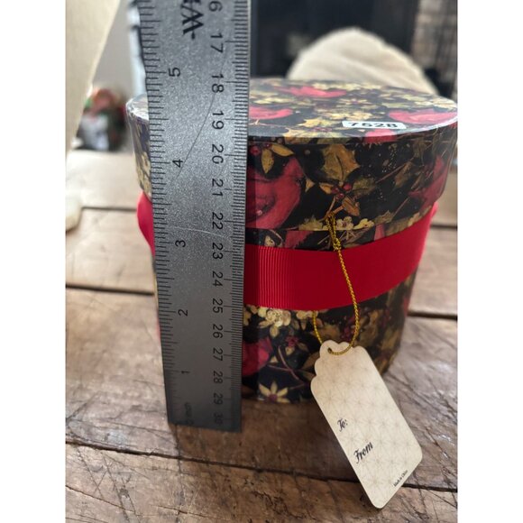 Vintage Jewelry Collection With Beaded Necklaces & Green Bangle Set In Decorativ - Picture 16 of 16